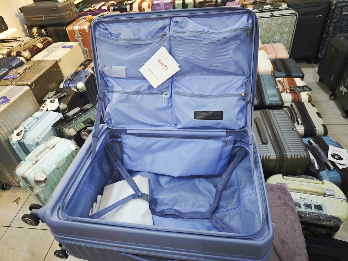 黑箱作業專棊行李箱 (14).jpg 黑箱作業專棊行李箱 (14).jpg