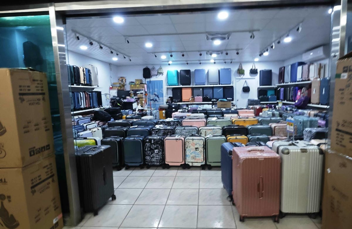 黑箱作業專棊行李箱 (3).jpg 黑箱作業專棊行李箱 (3).jpg