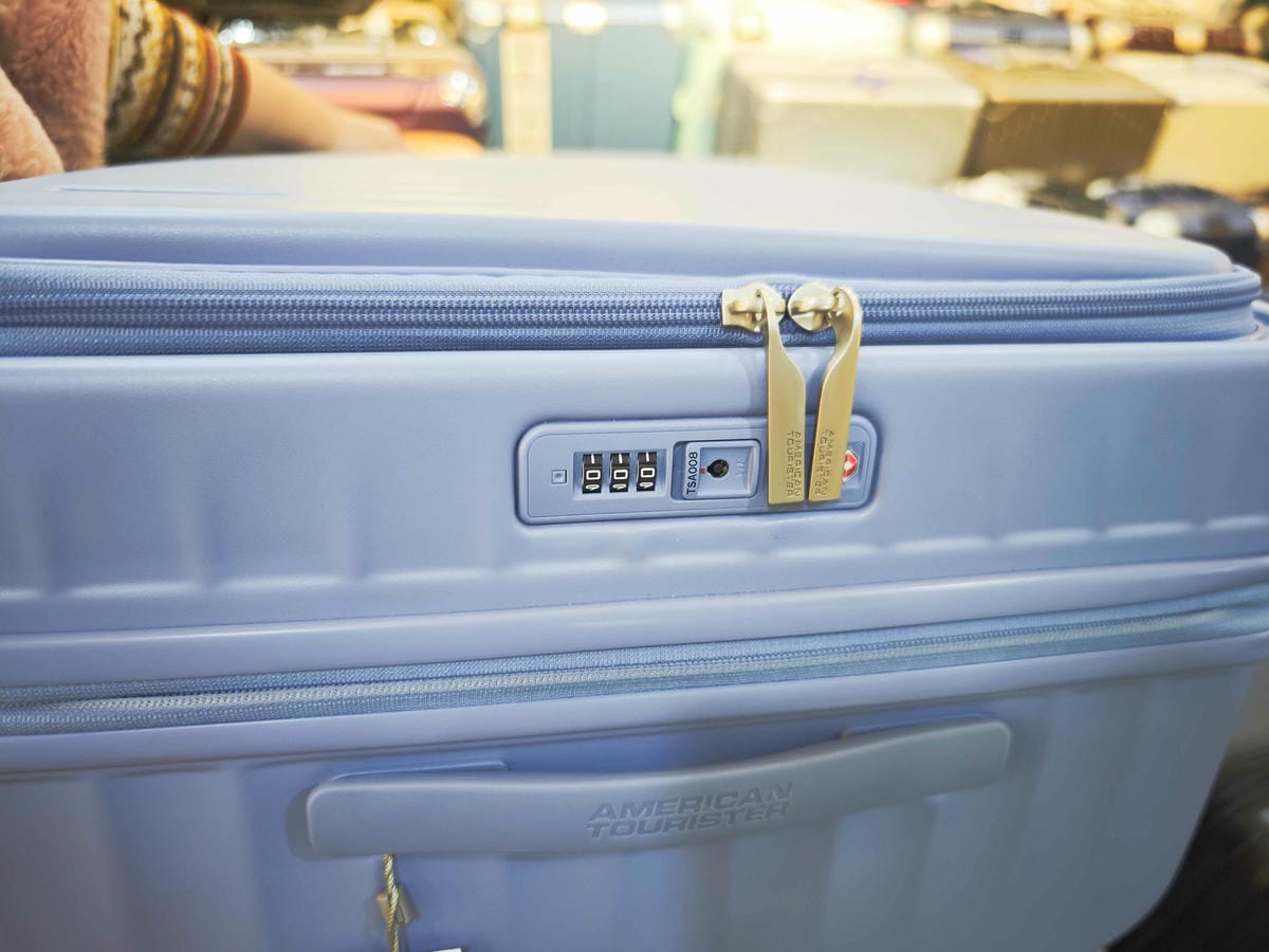 黑箱作業專棊行李箱 (18).jpg 黑箱作業專棊行李箱 (18).jpg