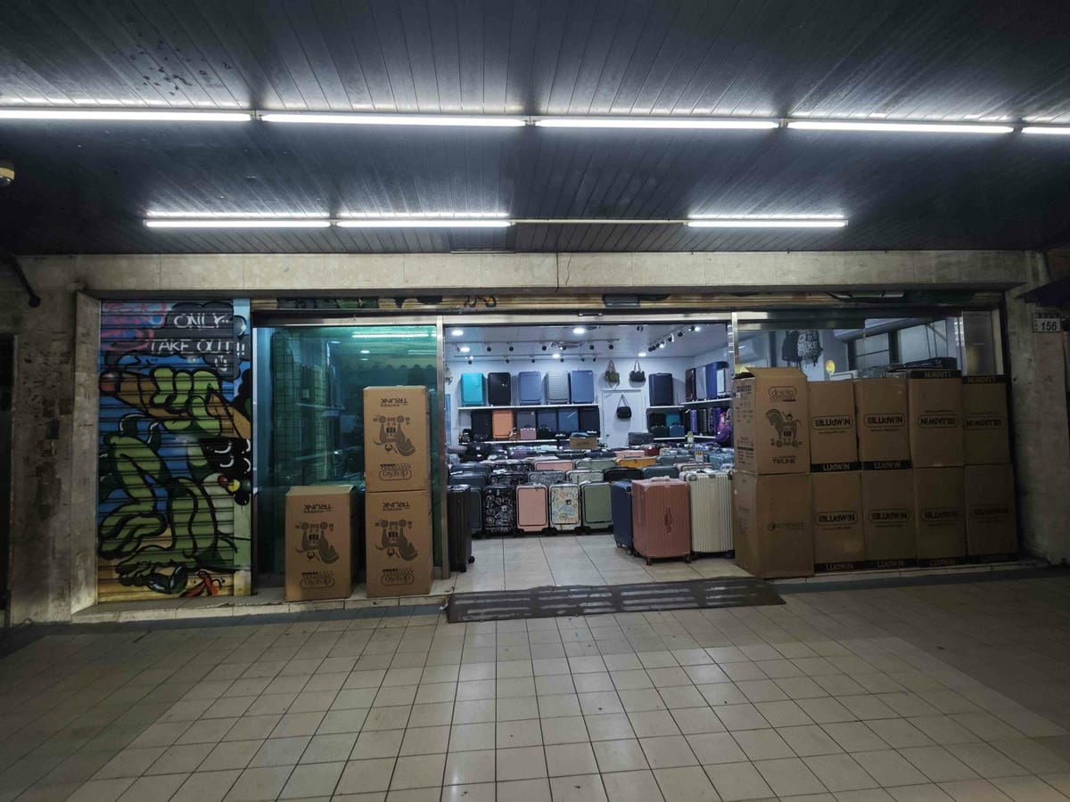 黑箱作業專棊行李箱 (2).jpg 黑箱作業專棊行李箱 (2).jpg