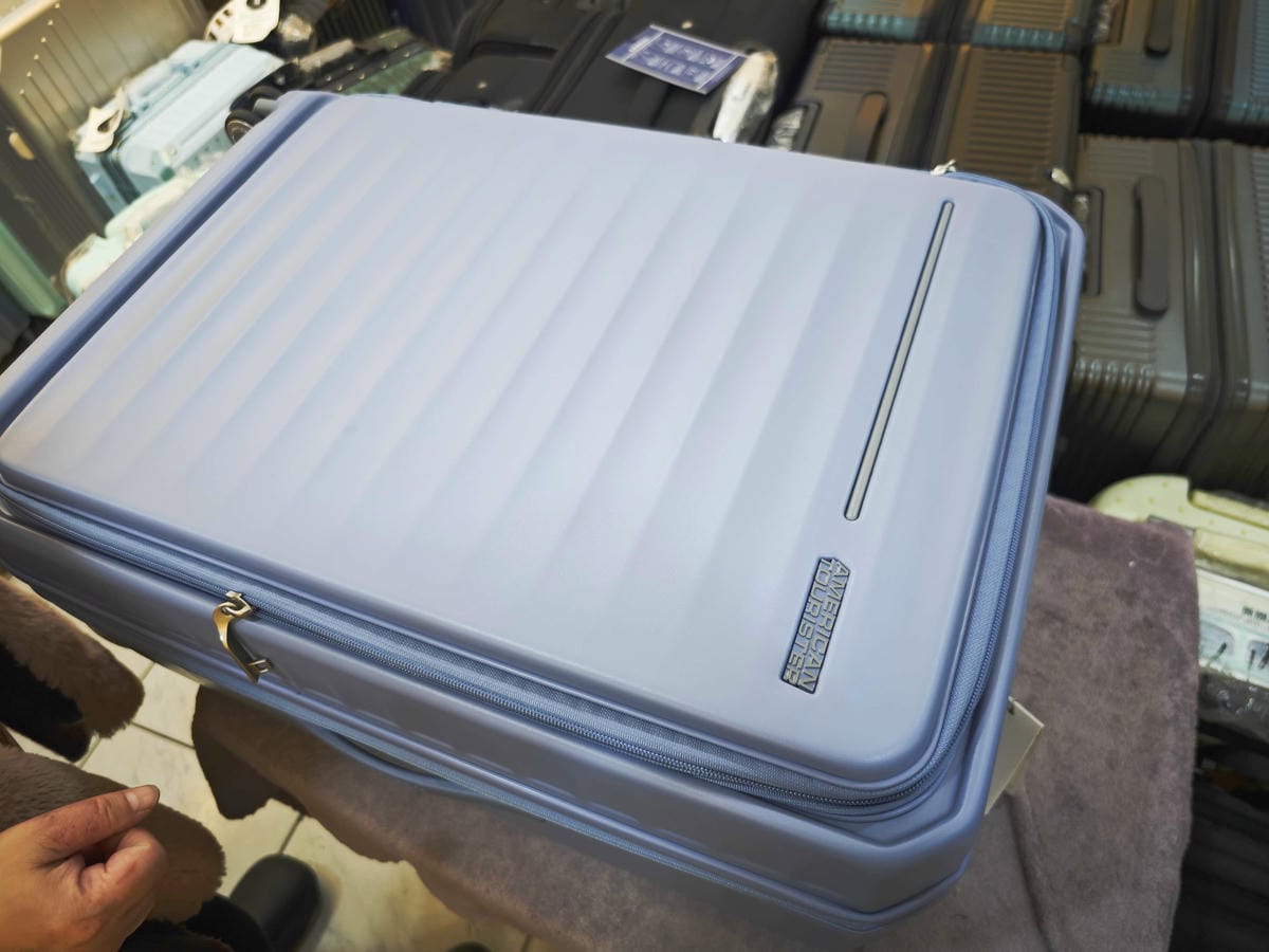 黑箱作業專棊行李箱 (13).jpg 黑箱作業專棊行李箱 (13).jpg