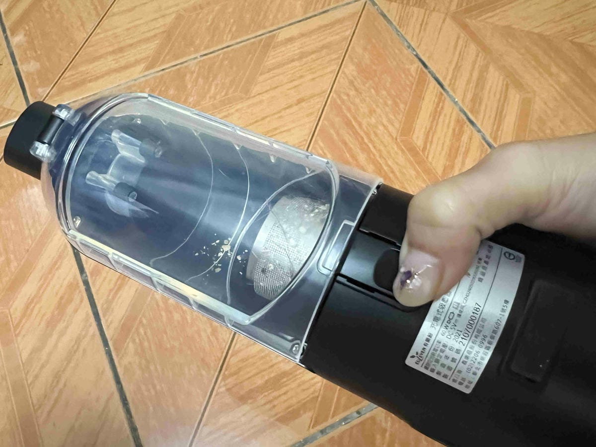 有樂紛充電式吸塵器EUL-VB002 (28).jpg 有樂紛充電式吸塵器EUL-VB002 (28).jpg