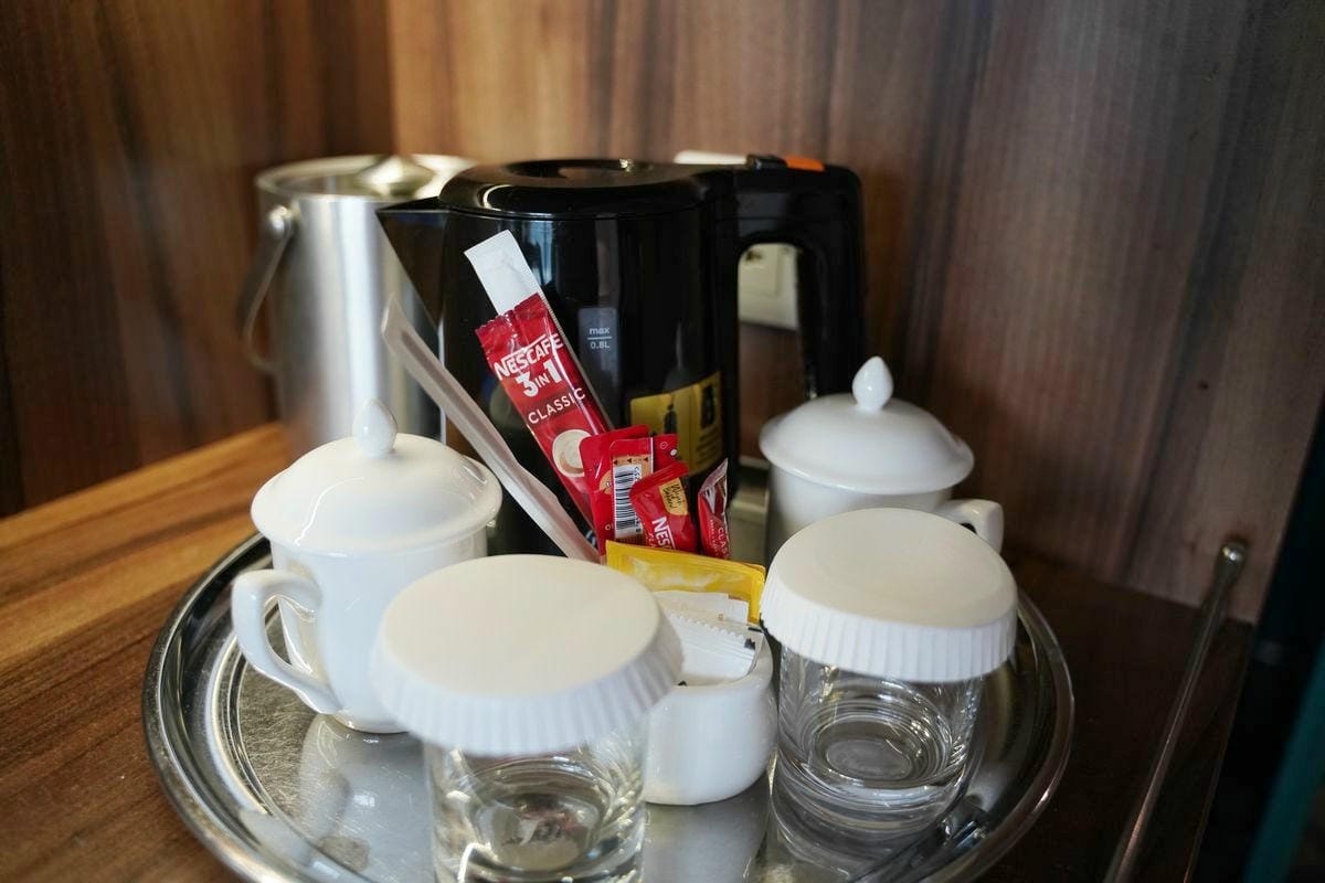 /tmp/phpROZmTJ /tmp/phpROZmTJ