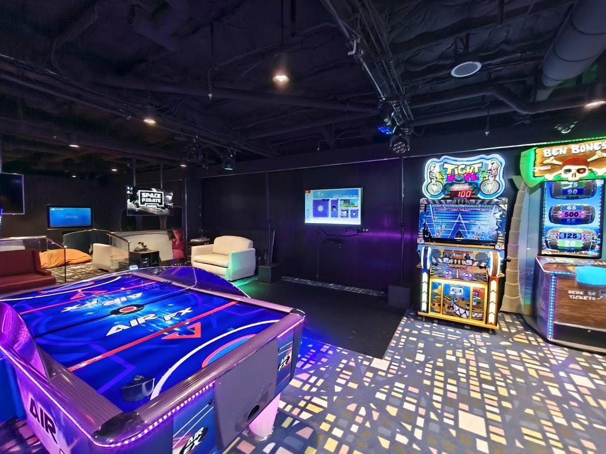 VR探索館1_副本.jpg VR探索館1_副本.jpg