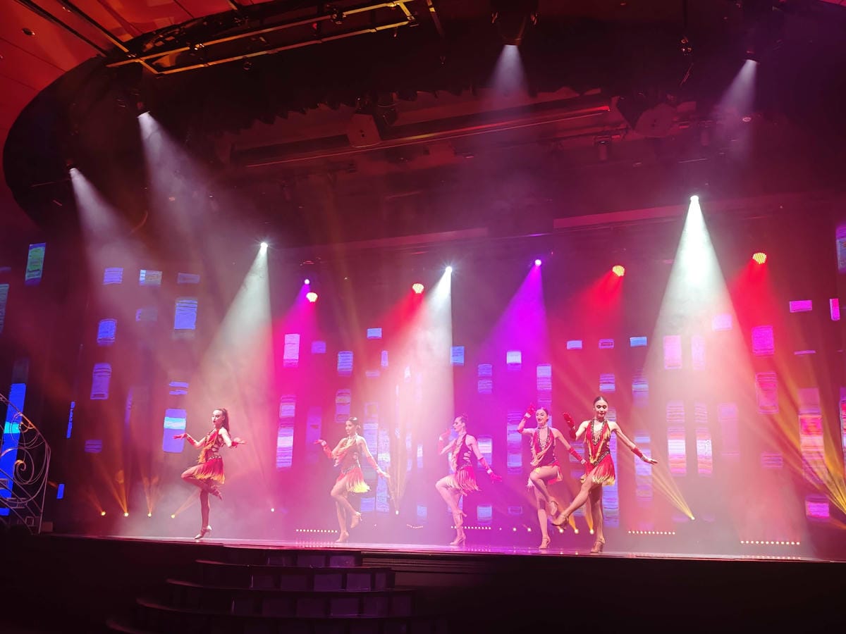 麗星郵輪探索星號舞台秀 (8).jpg