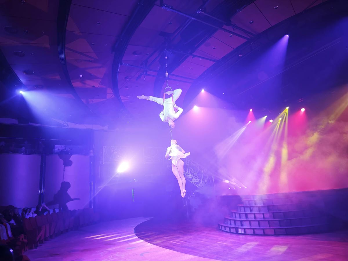 麗星郵輪探索星號舞台秀 (56).jpg