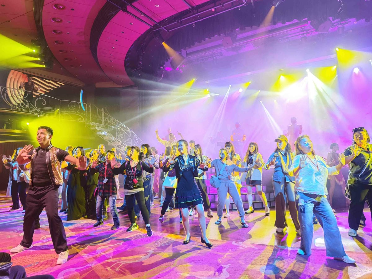 麗星郵輪探索星號舞台秀 (10).jpg