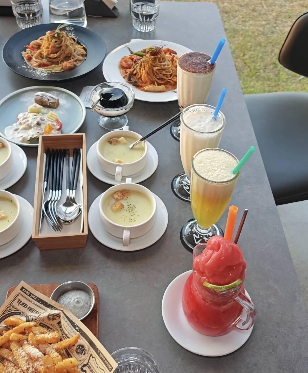 259754_0_副本.jpg 259754_0_副本.jpg