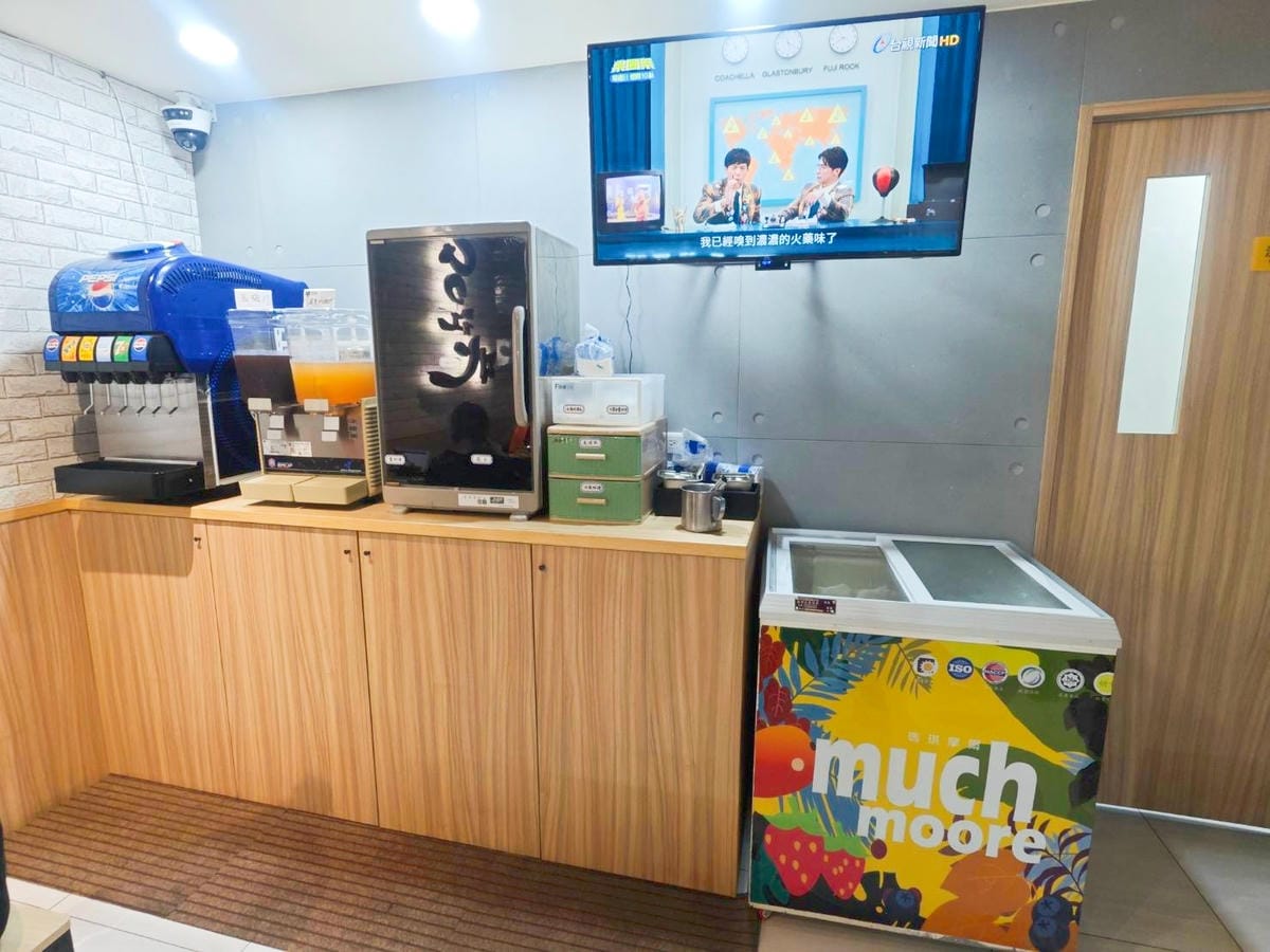 台北江麻辣鴨血臭豆腐 (4).jpg 台北江麻辣鴨血臭豆腐 (4).jpg