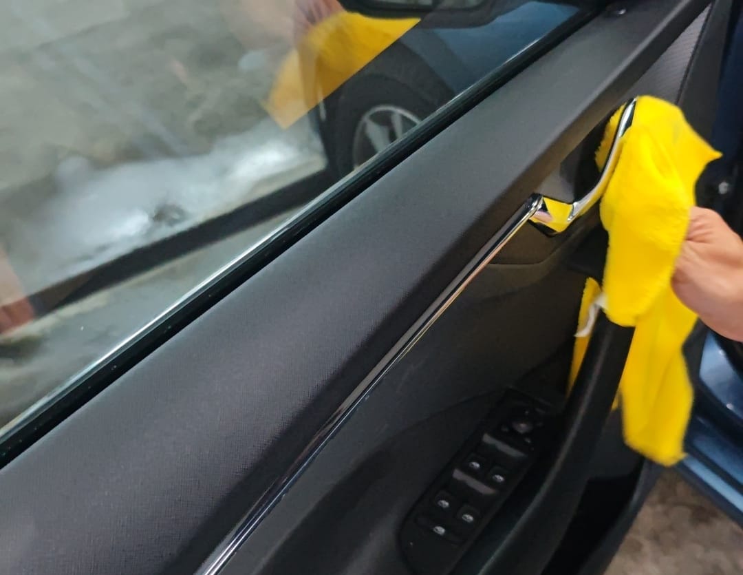 SOFT99車內萬用清潔劑+Roompia 超細清潔刷 (20).jpg SOFT99車內萬用清潔劑+Roompia 超細清潔刷 (20).jpg