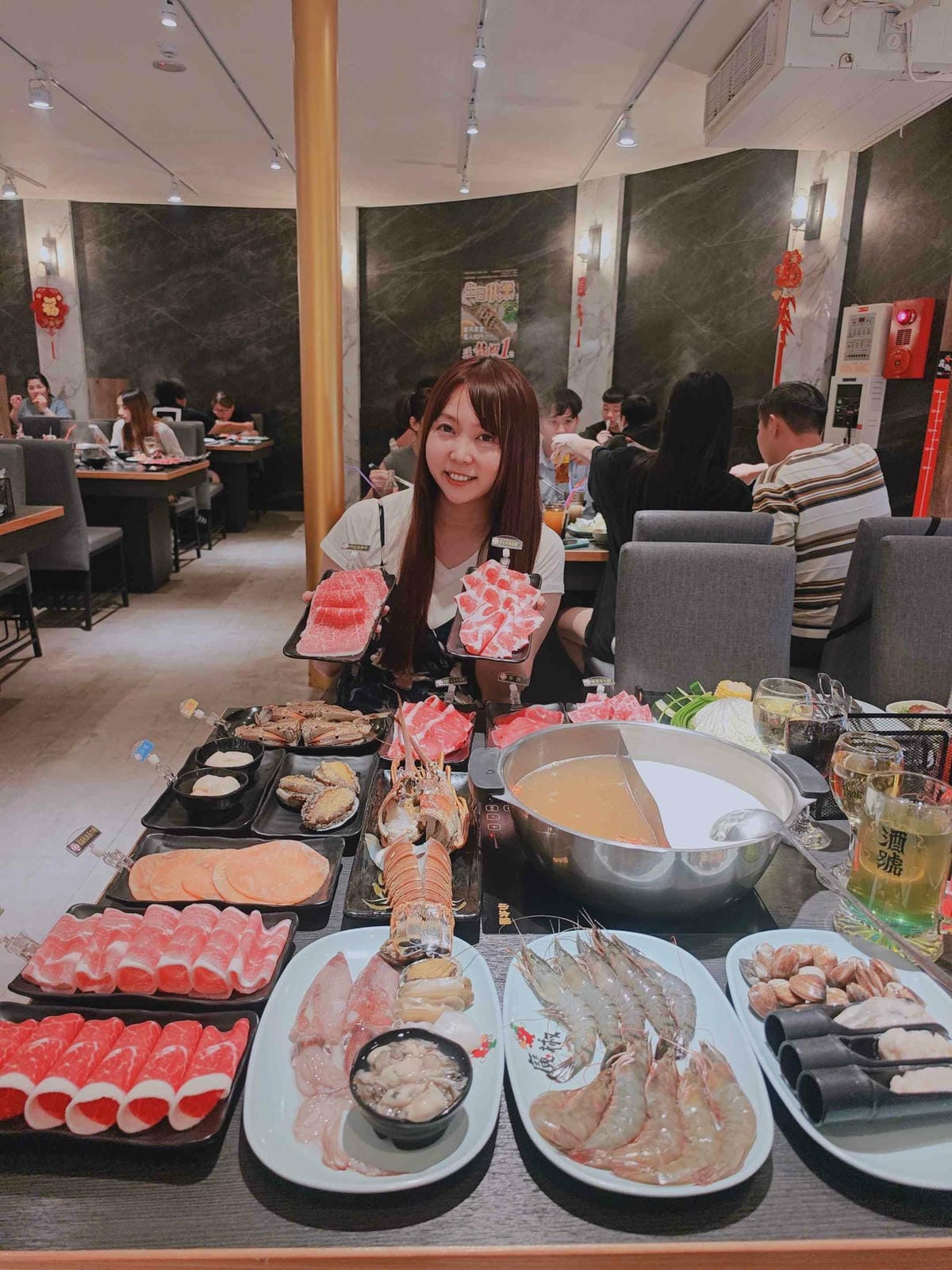 魔椒頂級麻辣鴛鴦鍋 (2).jpg