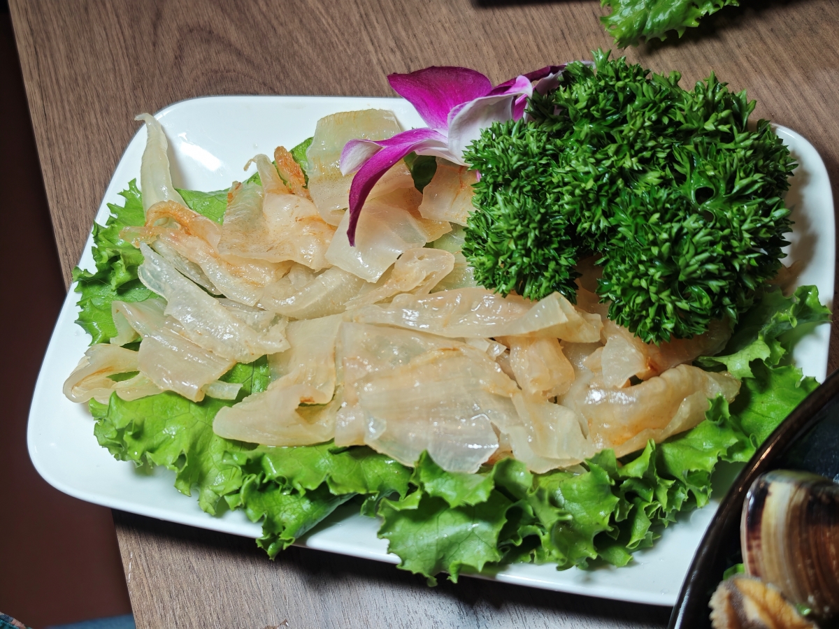 【台北雞湯火鍋推薦】君曜雞湯正式插旗信義區！雞湯界 LV 星曜雞湯姐妹店，喝雞湯也能一路玩到跨年倒數