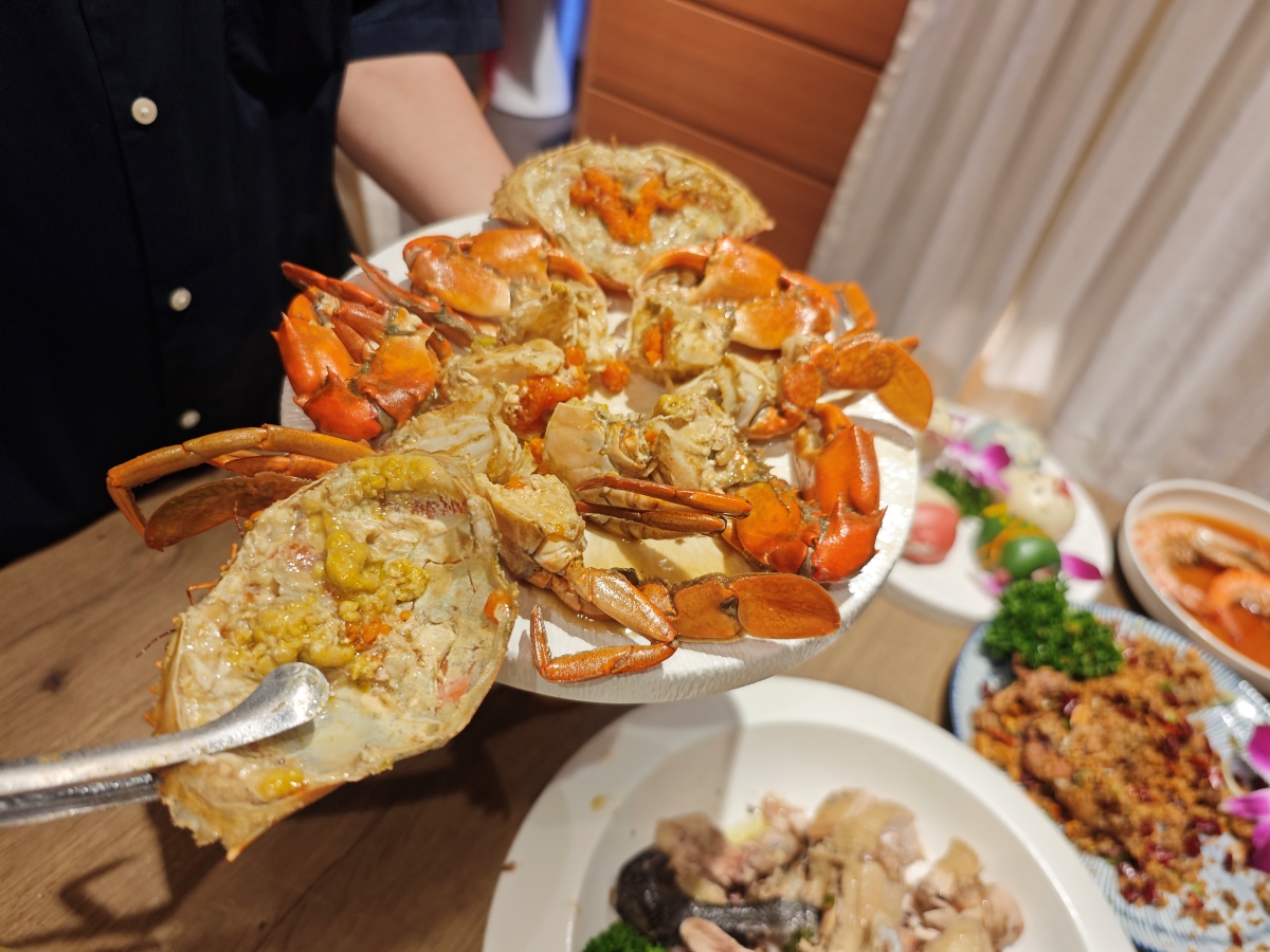 【台北雞湯火鍋推薦】君曜雞湯正式插旗信義區！雞湯界 LV 星曜雞湯姐妹店，喝雞湯也能一路玩到跨年倒數