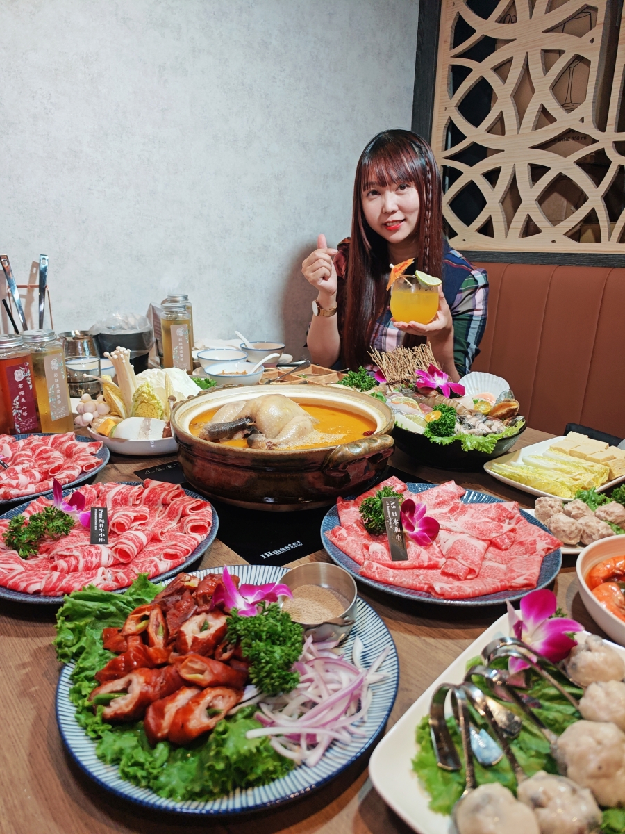 【台北雞湯火鍋推薦】君曜雞湯正式插旗信義區！雞湯界 LV 星曜雞湯姐妹店，喝雞湯也能一路玩到跨年倒數