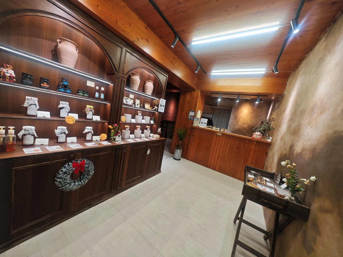 【台北蜂蜜專賣店推薦】滿誠蜂蜜純蜂蜜專賣店｜一試就愛上的蜂蜜下午茶，1979 來自雲林崙背的自然養蜂堅持