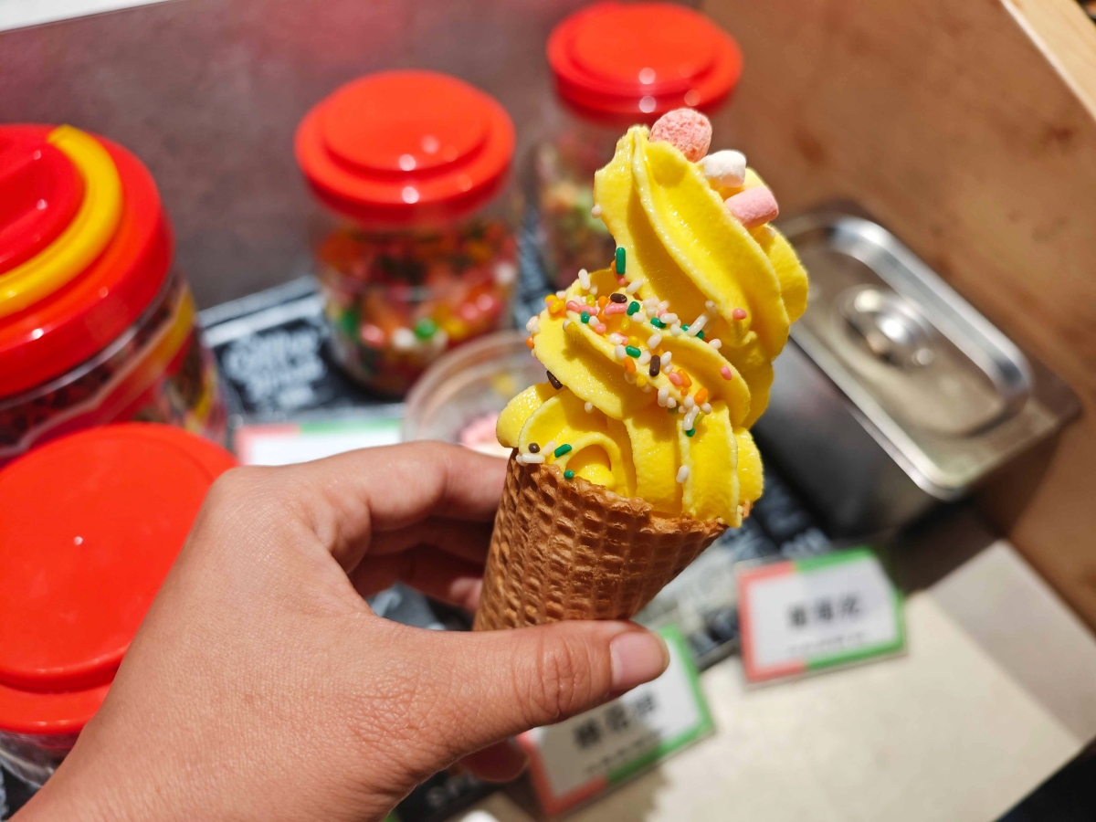 肉多多火鍋最新活動懶人包｜ 299 輕量級套餐全新上市、268 自助吧 ＋打卡再送肉海鮮！全台、全天候、平假日不限時，(西門店.淡水店例假日除外，湯底.服務費另計)