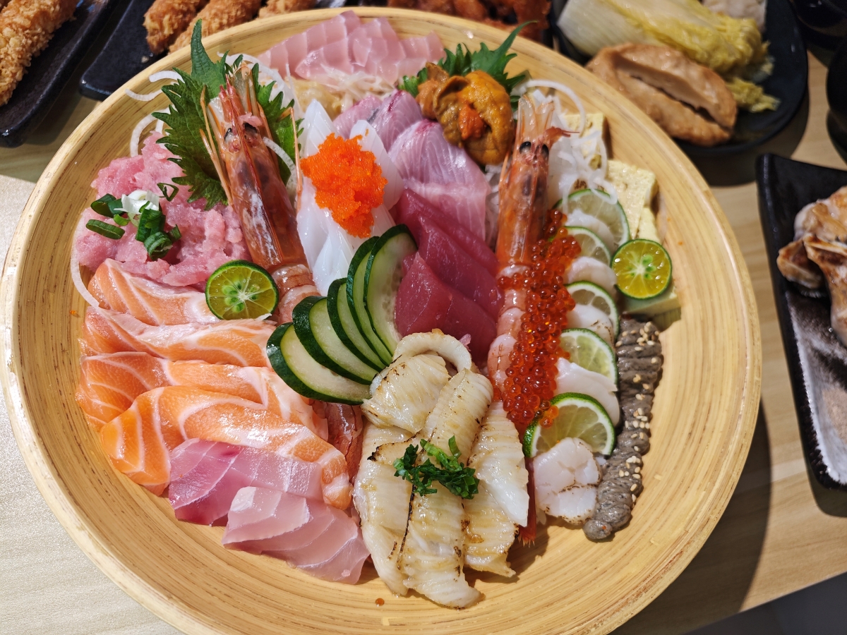 三峽美食不只有金牛角！隱藏版「鯓丼」生魚片：直送海味與職人關東煮，海鮮控的秘密基地