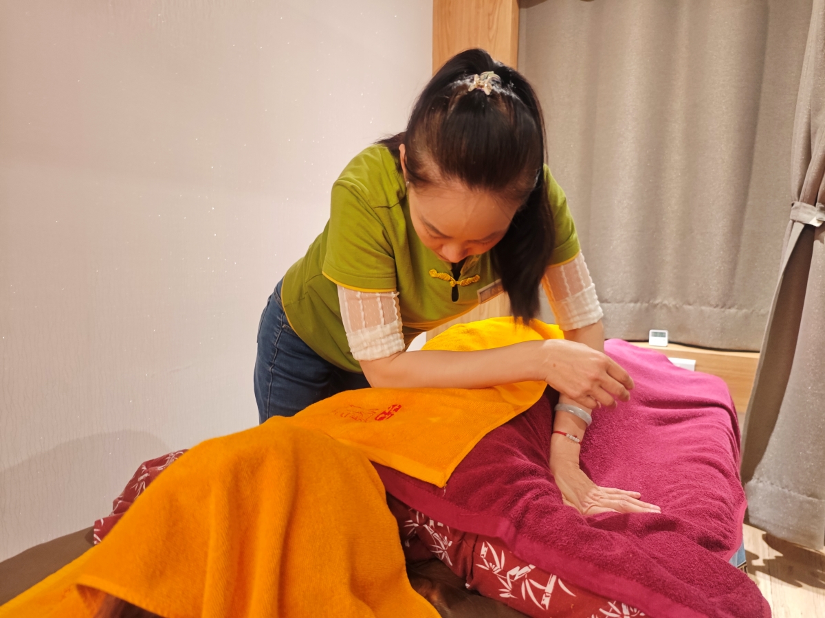 北門 Massage 開封店，商務人士與在地客一致好評，專業指壓帶你重拾輕盈體態
