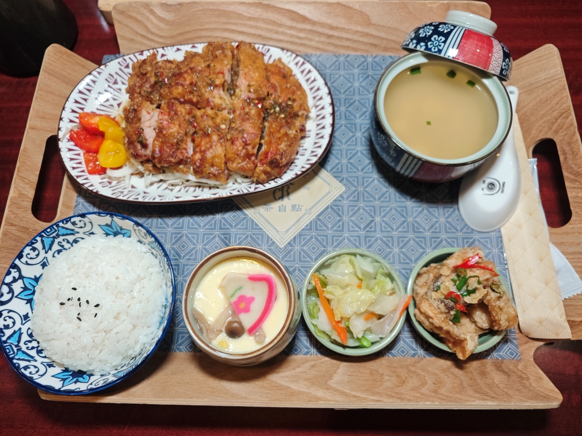 桃園莊敬路上的時光座標：在「茶自點」尋回聚會的純粹溫度