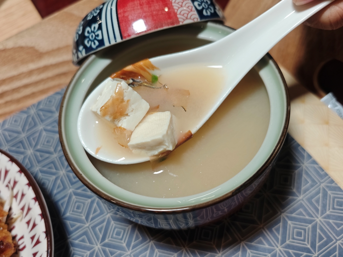 桃園莊敬路上的時光座標：在「茶自點」尋回聚會的純粹溫度