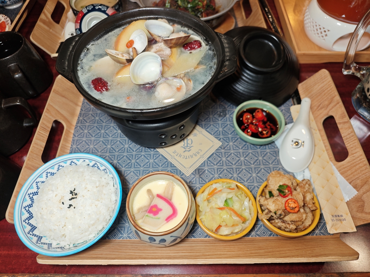 桃園莊敬路上的時光座標：在「茶自點」尋回聚會的純粹溫度