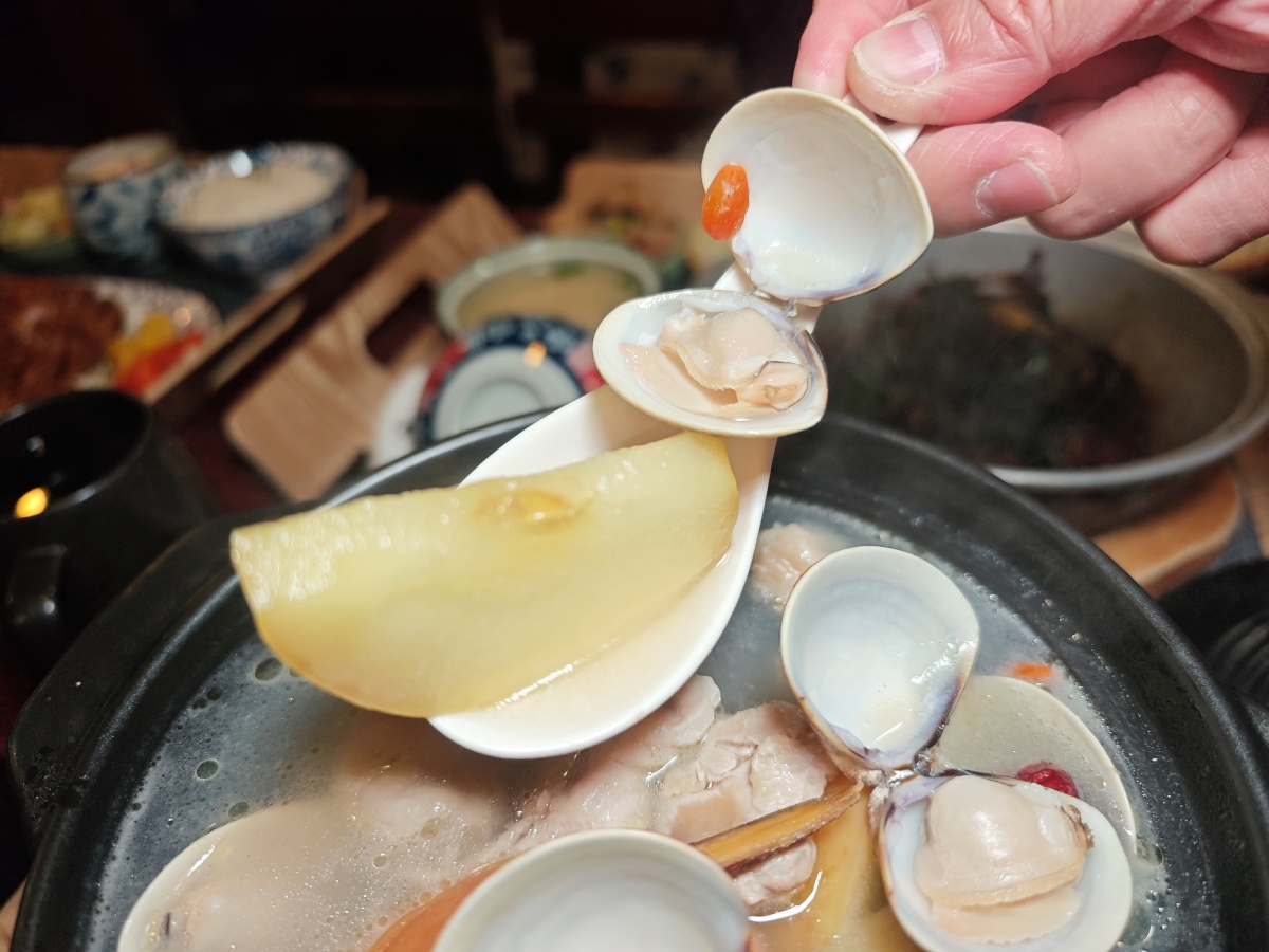 桃園莊敬路上的時光座標：在「茶自點」尋回聚會的純粹溫度