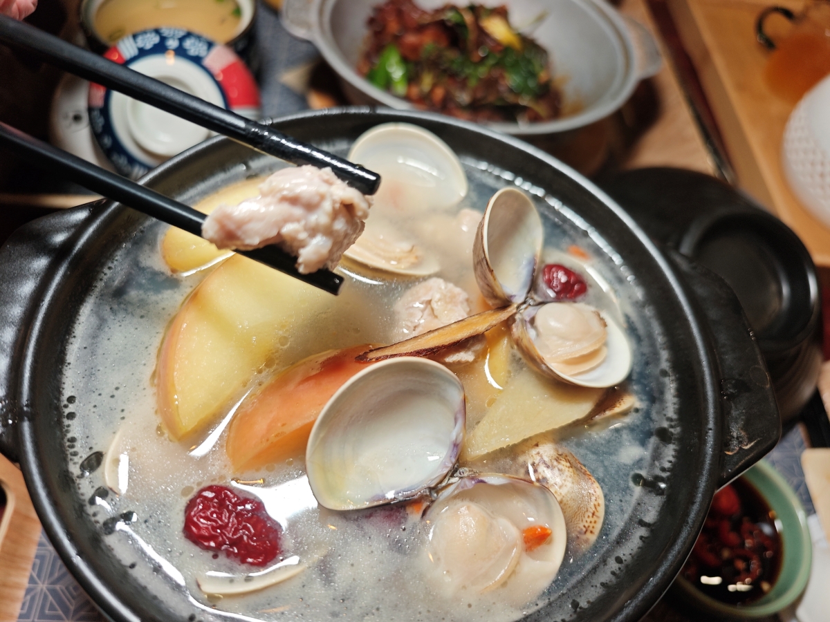 桃園莊敬路上的時光座標：在「茶自點」尋回聚會的純粹溫度