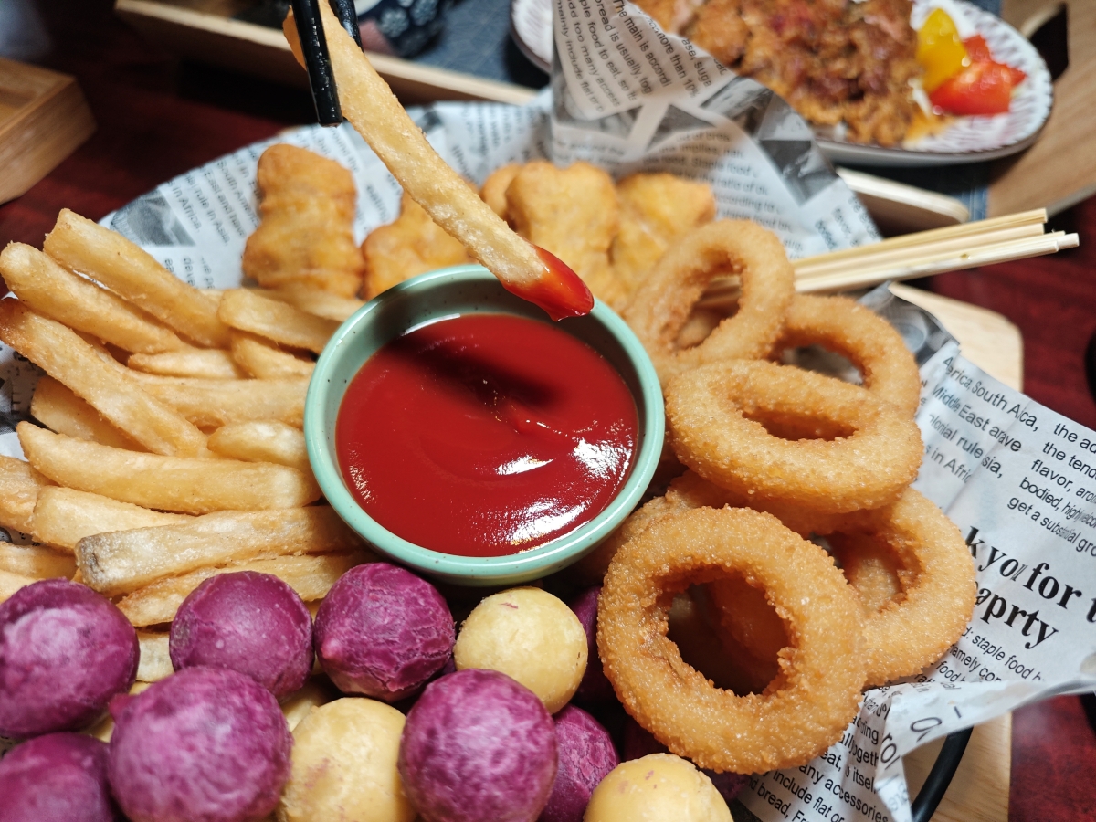 桃園莊敬路上的時光座標：在「茶自點」尋回聚會的純粹溫度