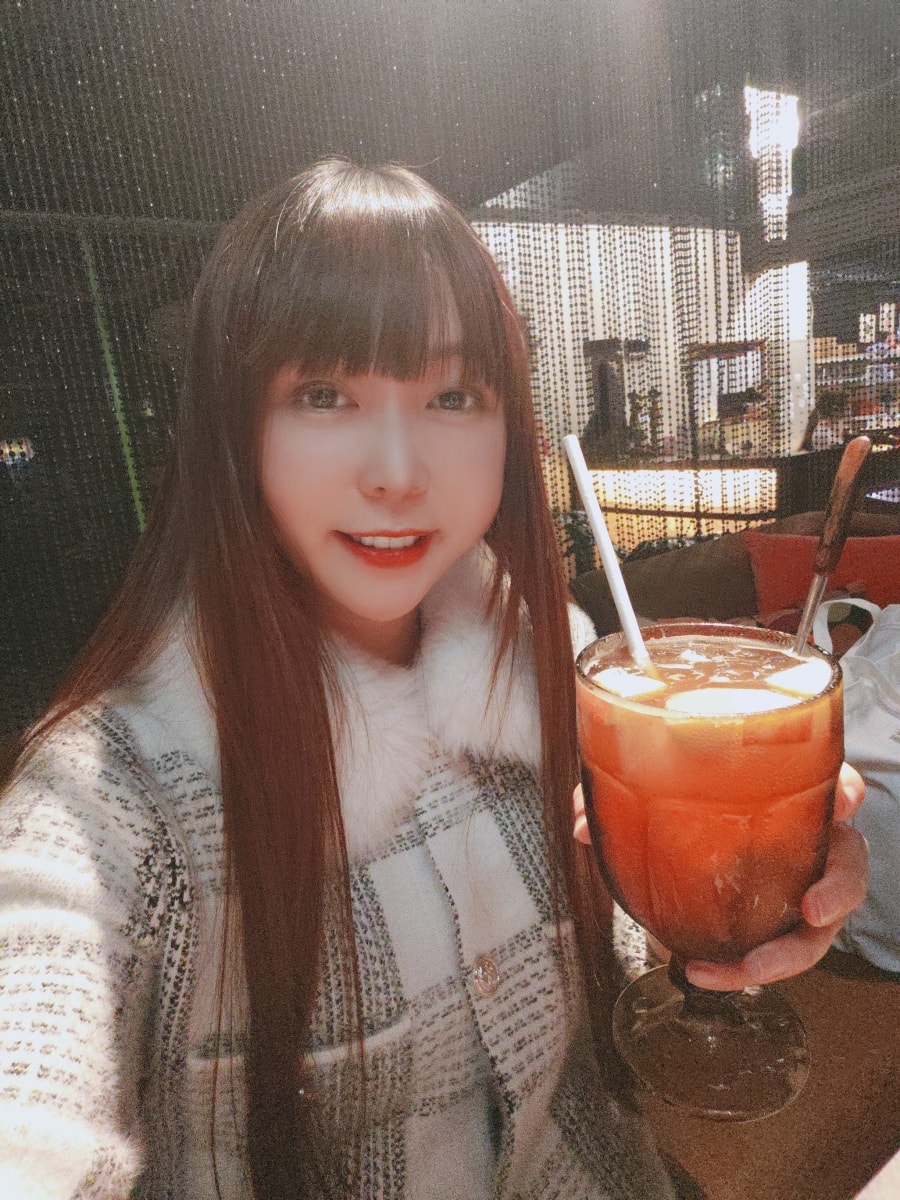 【中壢美食推薦】古月新城：車站旁的夢幻秘境！包廂聚餐、網美打卡、多國料理一次滿足