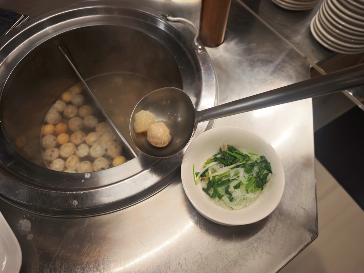 【高雄住宿推薦】康橋商旅三多商圈館:一泊三食吃到飽?超狂宵夜、下午茶、早餐全制霸,小資族與親子的南台灣首選! - 第41張圖 【高雄住宿推薦】康橋商旅三多商圈館:一泊三食吃到飽?超狂宵夜、下午茶、早餐全制霸,小資族與親子的南台灣首選!