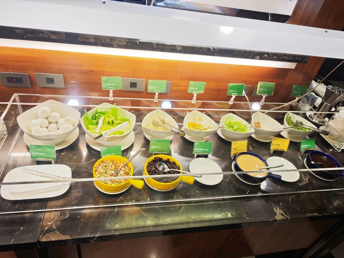 【高雄住宿推薦】康橋商旅三多商圈館：一泊三食吃到飽？超狂宵夜、下午茶、早餐全制霸，小資族與親子的南台灣首選！