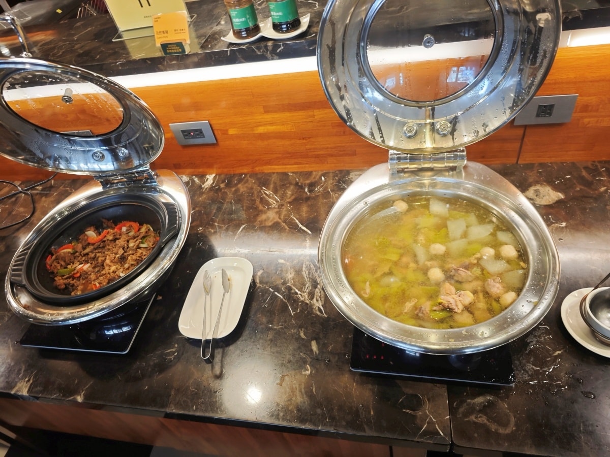【高雄住宿推薦】康橋商旅三多商圈館:一泊三食吃到飽?超狂宵夜、下午茶、早餐全制霸,小資族與親子的南台灣首選! - 第74張圖 【高雄住宿推薦】康橋商旅三多商圈館:一泊三食吃到飽?超狂宵夜、下午茶、早餐全制霸,小資族與親子的南台灣首選!