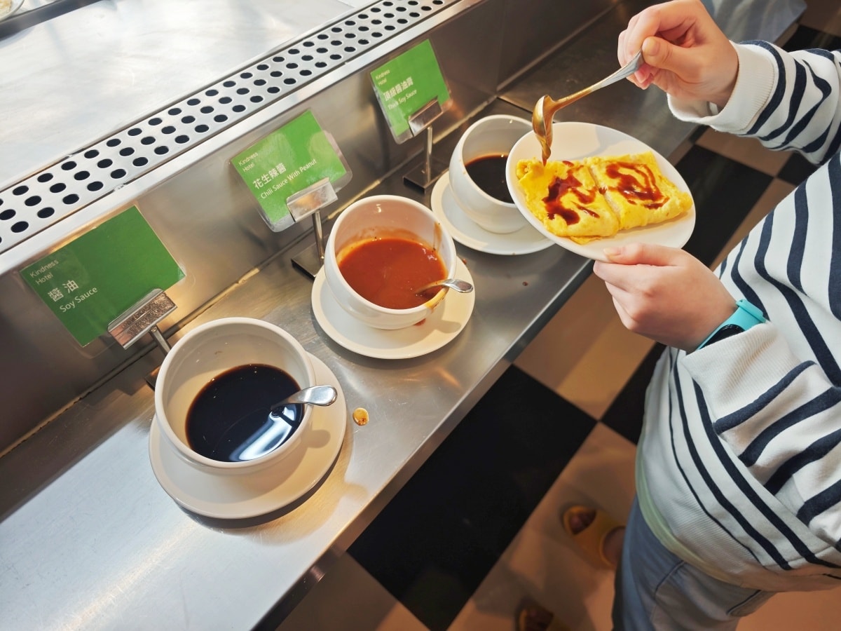 【高雄住宿推薦】康橋商旅三多商圈館:一泊三食吃到飽?超狂宵夜、下午茶、早餐全制霸,小資族與親子的南台灣首選! - 第57張圖 【高雄住宿推薦】康橋商旅三多商圈館:一泊三食吃到飽?超狂宵夜、下午茶、早餐全制霸,小資族與親子的南台灣首選!