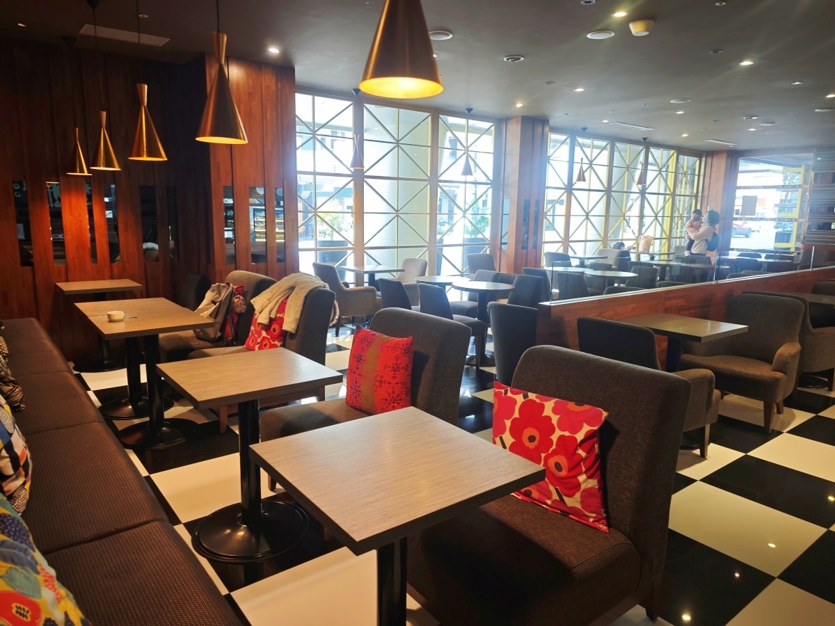 【高雄住宿推薦】康橋商旅三多商圈館:一泊三食吃到飽?超狂宵夜、下午茶、早餐全制霸,小資族與親子的南台灣首選! - 第8張圖 【高雄住宿推薦】康橋商旅三多商圈館:一泊三食吃到飽?超狂宵夜、下午茶、早餐全制霸,小資族與親子的南台灣首選!