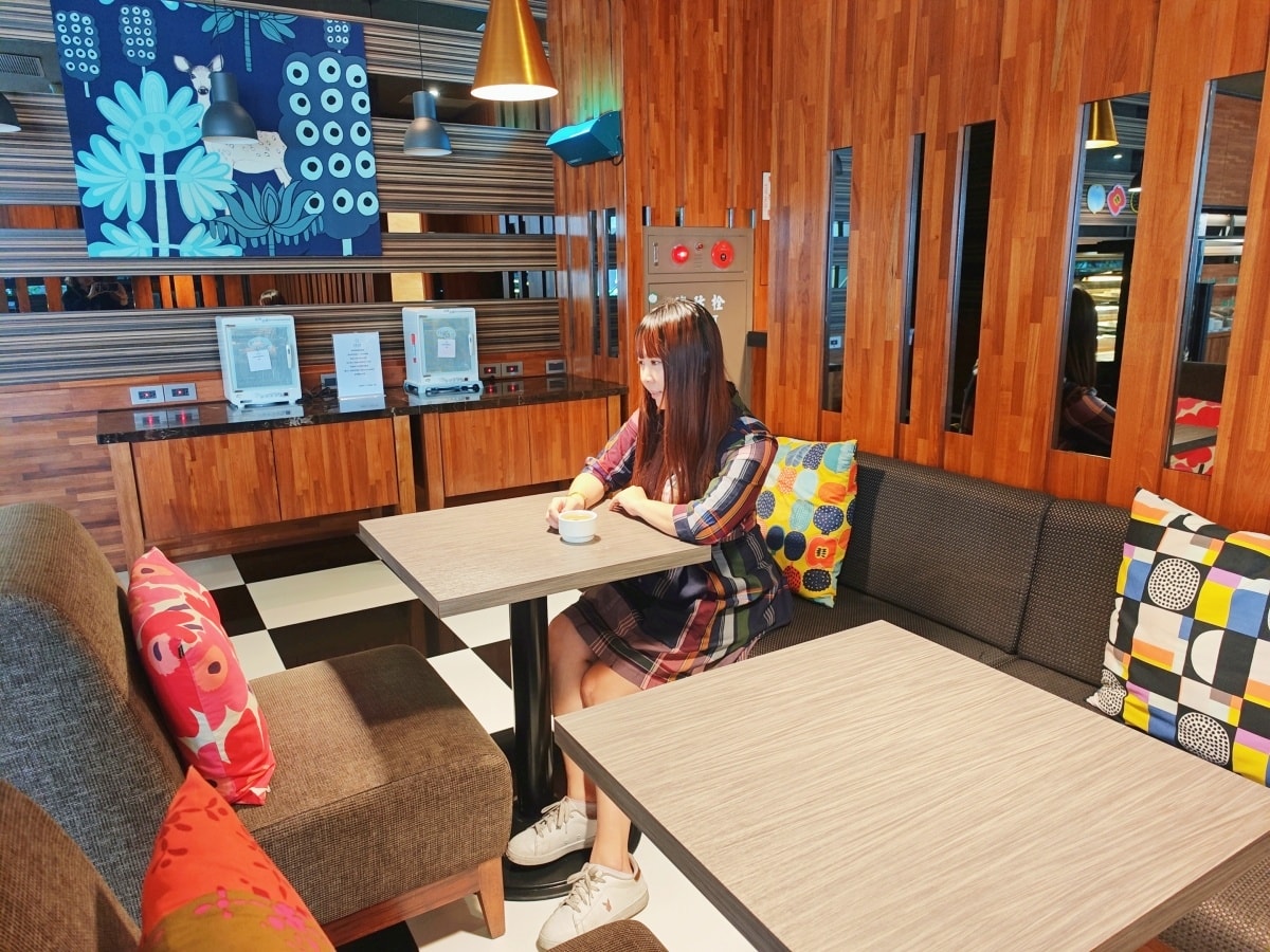 【高雄住宿推薦】康橋商旅三多商圈館:一泊三食吃到飽?超狂宵夜、下午茶、早餐全制霸,小資族與親子的南台灣首選! - 第11張圖 【高雄住宿推薦】康橋商旅三多商圈館:一泊三食吃到飽?超狂宵夜、下午茶、早餐全制霸,小資族與親子的南台灣首選!