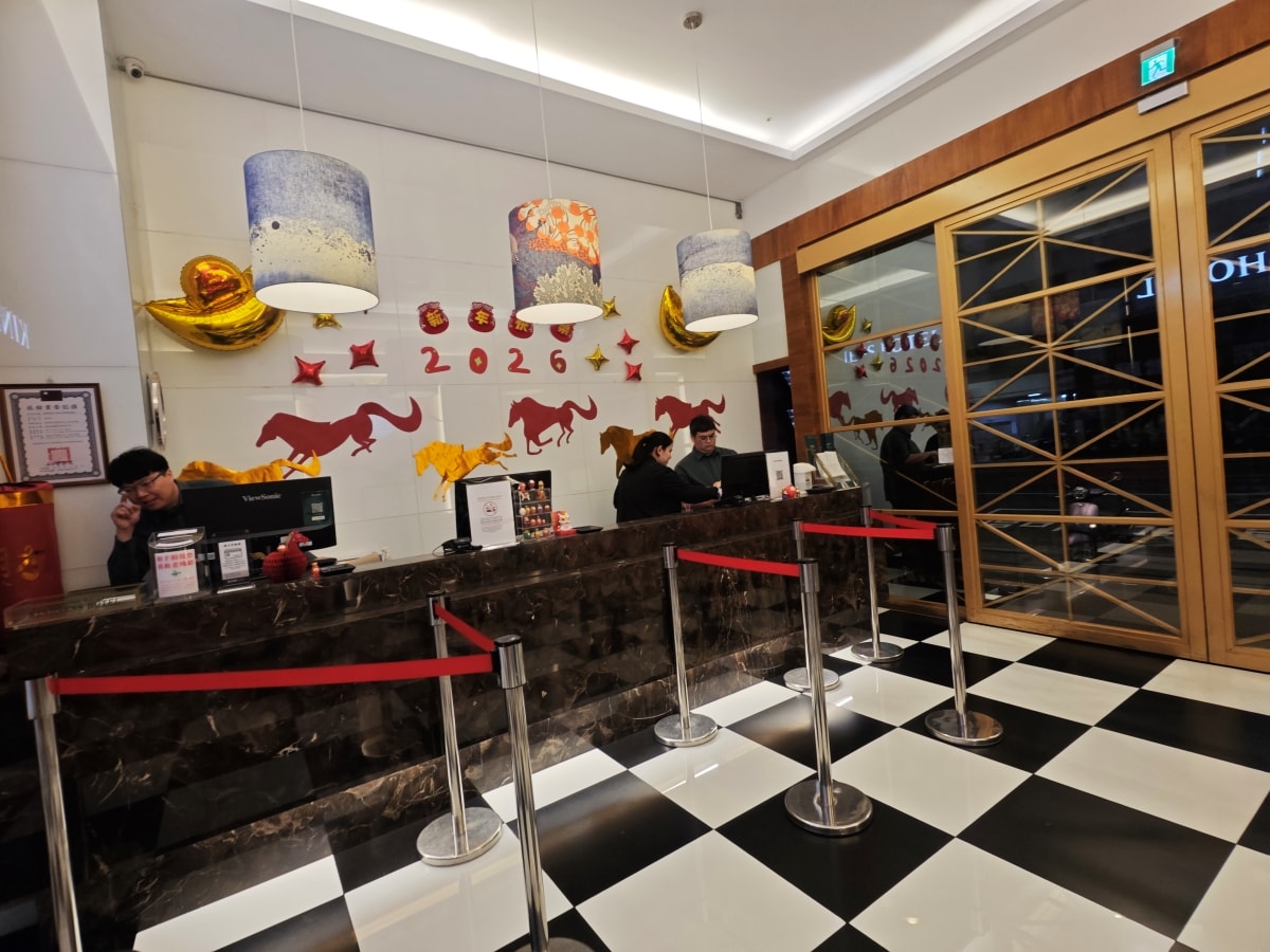 康橋大飯店光榮碼頭-高雄港景飯店首選!康橋光榮碼頭館:開窗即見流行音樂中心,24小時點心吧寵壞你的胃 - 第5張圖 康橋大飯店光榮碼頭-高雄港景飯店首選!康橋光榮碼頭館:開窗即見流行音樂中心,24小時點心吧寵壞你的胃