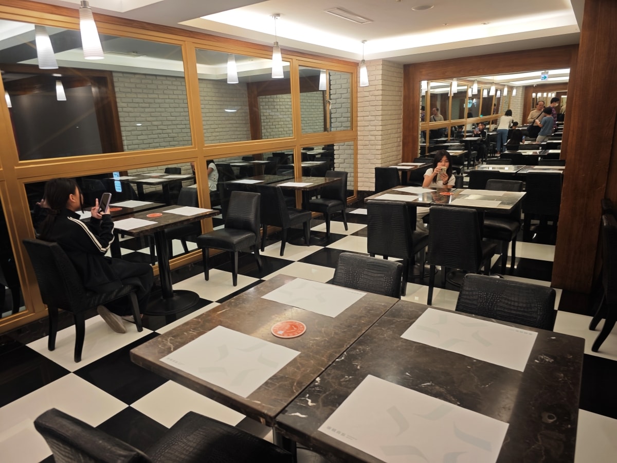 康橋大飯店光榮碼頭-高雄港景飯店首選!康橋光榮碼頭館:開窗即見流行音樂中心,24小時點心吧寵壞你的胃 - 第50張圖 康橋大飯店光榮碼頭-高雄港景飯店首選!康橋光榮碼頭館:開窗即見流行音樂中心,24小時點心吧寵壞你的胃