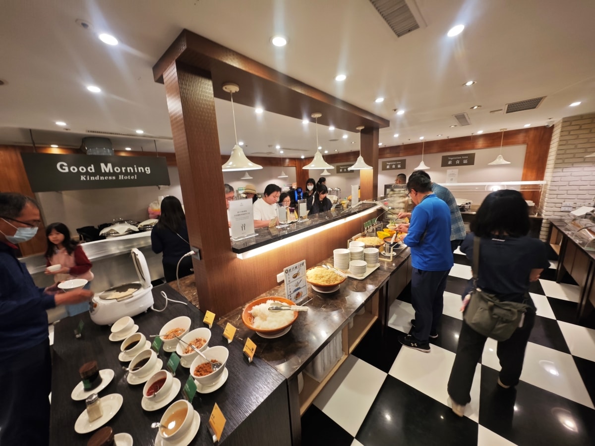 康橋大飯店光榮碼頭-高雄港景飯店首選!康橋光榮碼頭館:開窗即見流行音樂中心,24小時點心吧寵壞你的胃 - 第49張圖 康橋大飯店光榮碼頭-高雄港景飯店首選!康橋光榮碼頭館:開窗即見流行音樂中心,24小時點心吧寵壞你的胃