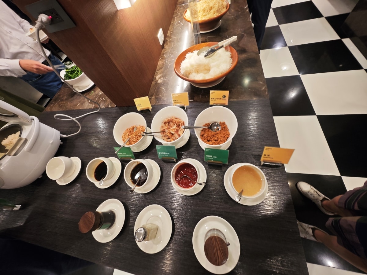 康橋大飯店光榮碼頭-高雄港景飯店首選!康橋光榮碼頭館:開窗即見流行音樂中心,24小時點心吧寵壞你的胃 - 第54張圖 康橋大飯店光榮碼頭-高雄港景飯店首選!康橋光榮碼頭館:開窗即見流行音樂中心,24小時點心吧寵壞你的胃