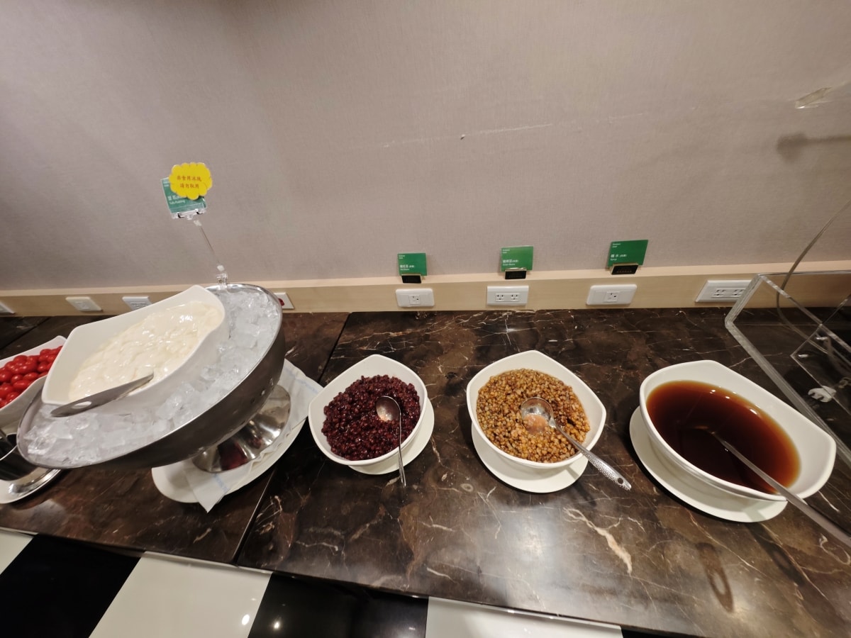 康橋大飯店光榮碼頭-高雄港景飯店首選!康橋光榮碼頭館:開窗即見流行音樂中心,24小時點心吧寵壞你的胃 - 第55張圖 康橋大飯店光榮碼頭-高雄港景飯店首選!康橋光榮碼頭館:開窗即見流行音樂中心,24小時點心吧寵壞你的胃