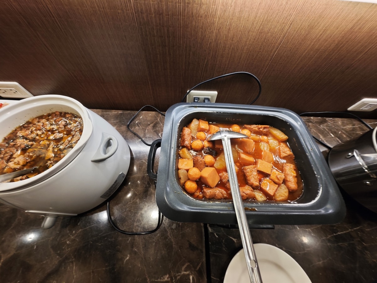 康橋大飯店光榮碼頭-高雄港景飯店首選!康橋光榮碼頭館:開窗即見流行音樂中心,24小時點心吧寵壞你的胃 - 第58張圖 康橋大飯店光榮碼頭-高雄港景飯店首選!康橋光榮碼頭館:開窗即見流行音樂中心,24小時點心吧寵壞你的胃