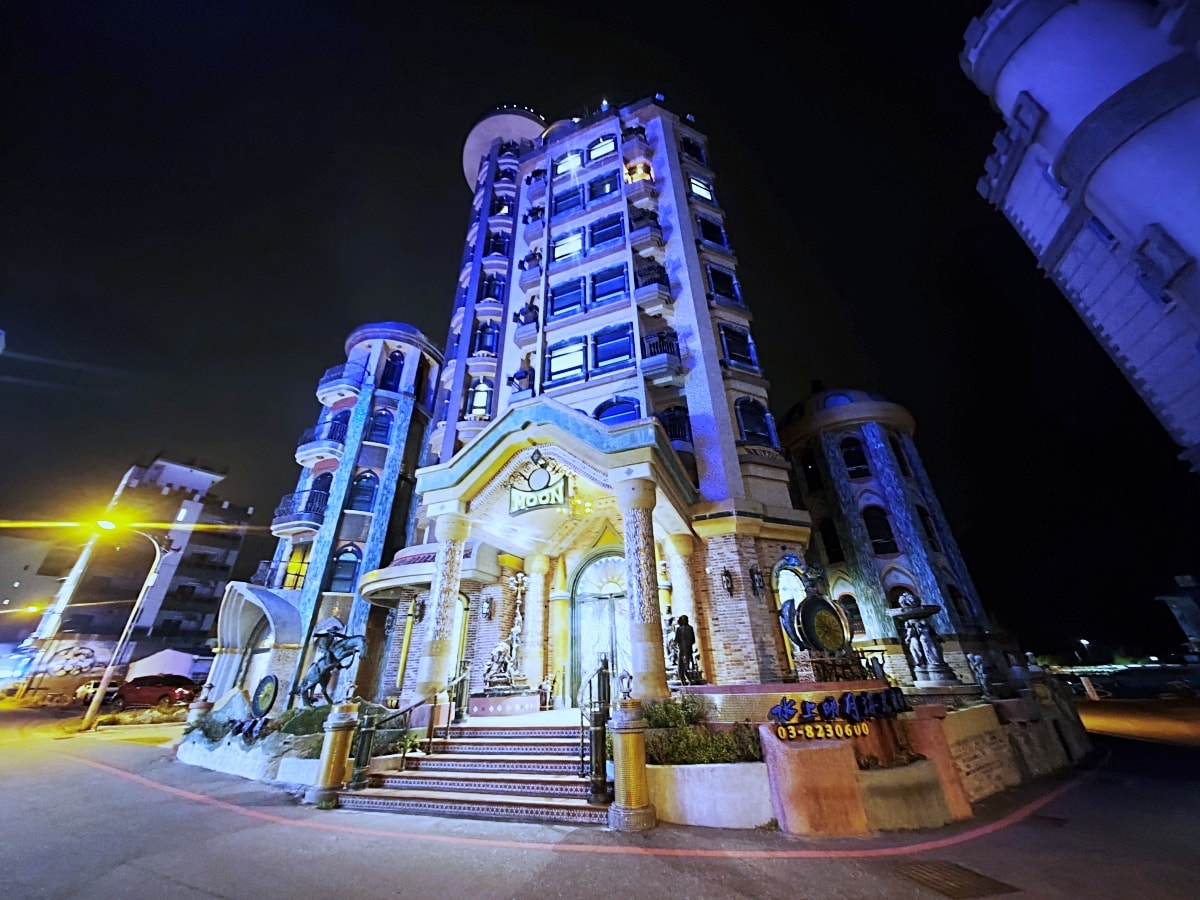 水上明月渡假飯店HotelMoon—海灣邊的家外之家建築與靈魂