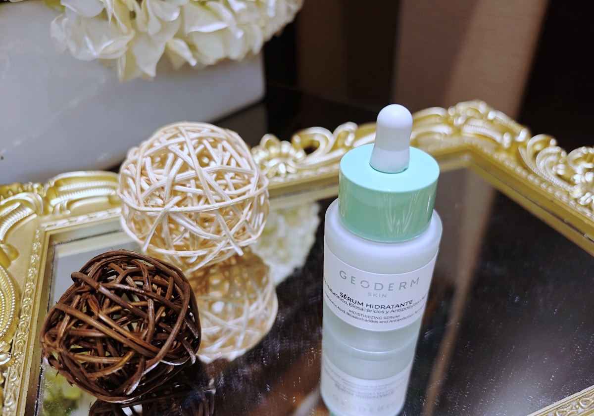 GEODERM 保養品好用嗎？評價分享｜西班牙原裝純淨全效防禦精華液與熊果素淨白勻膚夜間精華液心得