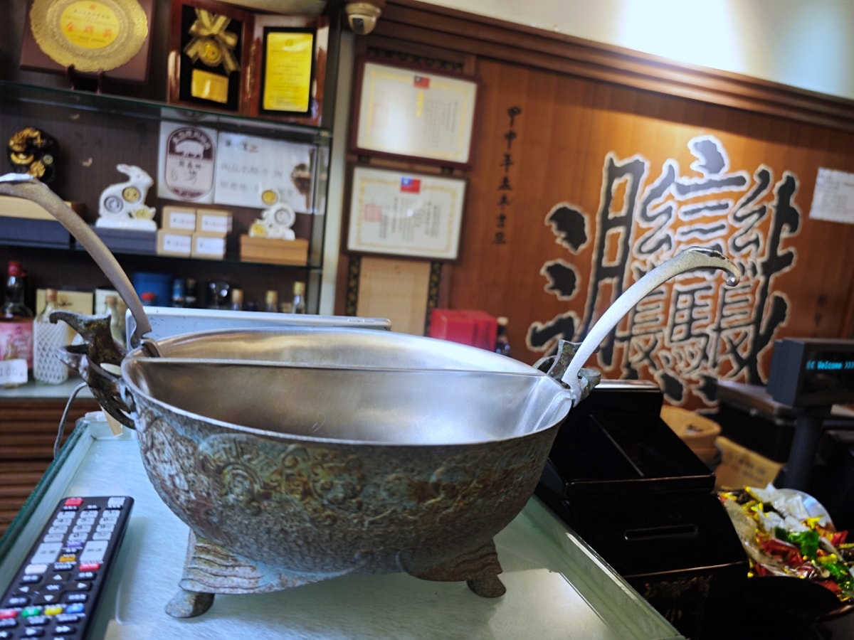老字號的堅持：華川宴板橋店，一場關於「香氣」與「古韻」的味蕾深度遊
