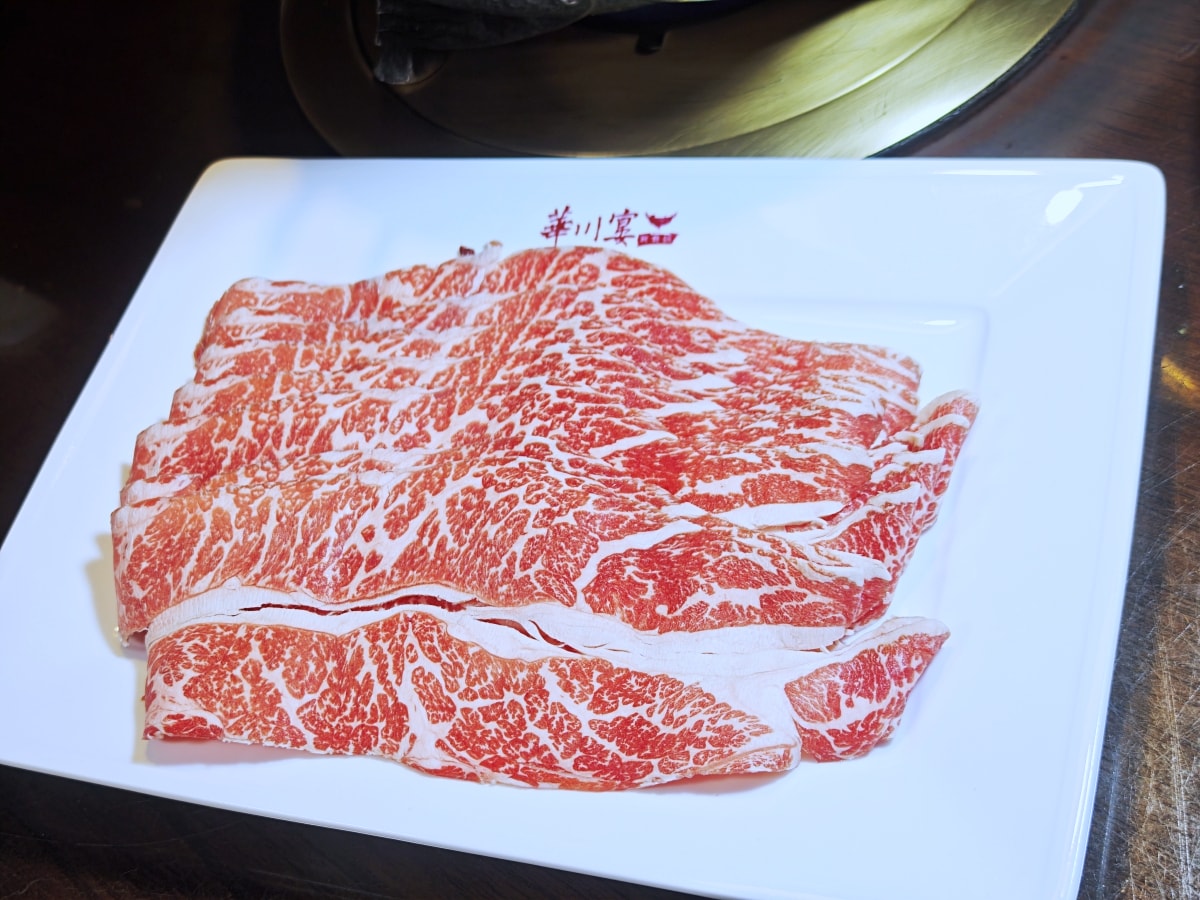 老字號的堅持：華川宴板橋店，一場關於「香氣」與「古韻」的味蕾深度遊