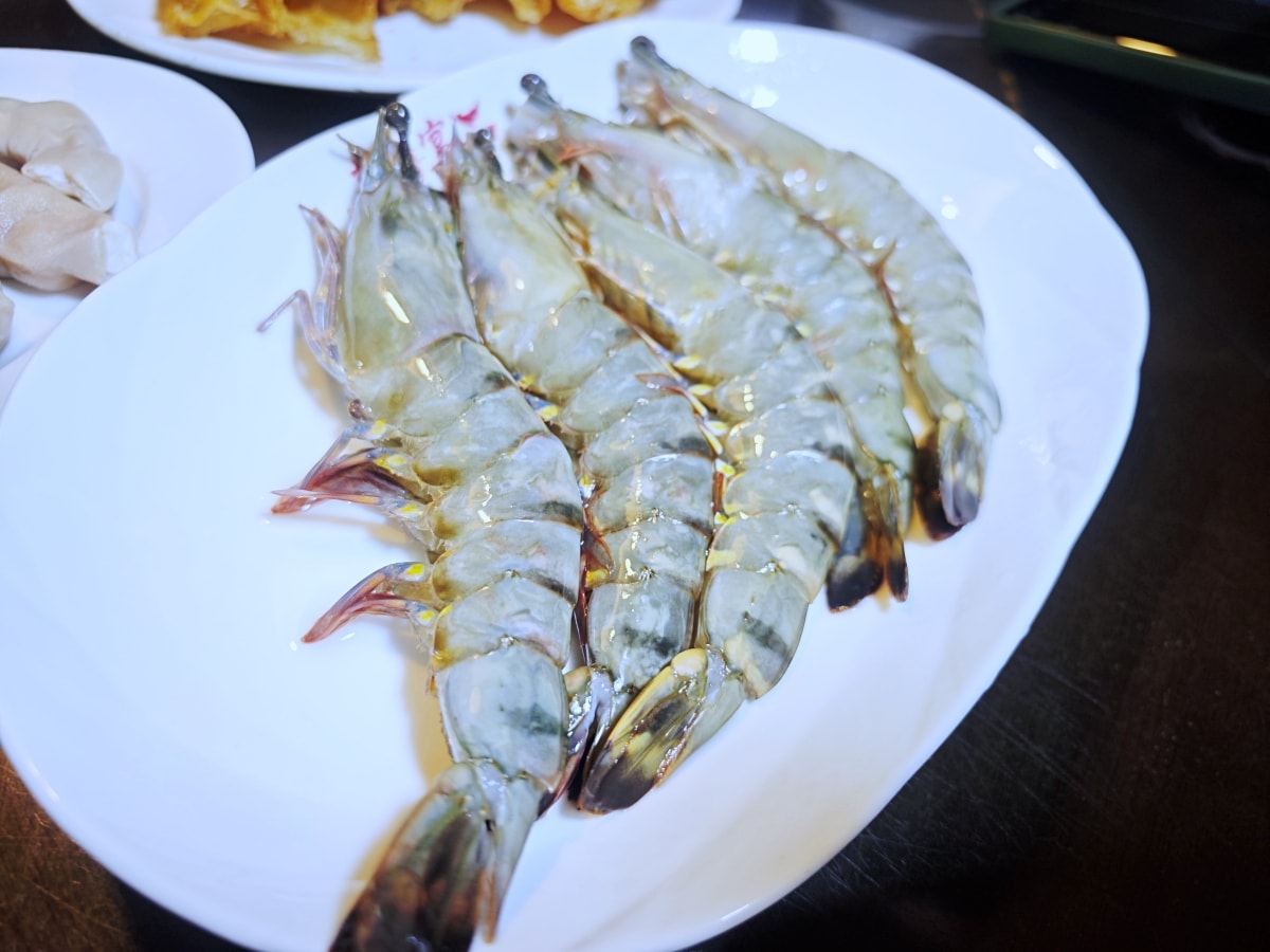 老字號的堅持：華川宴板橋店，一場關於「香氣」與「古韻」的味蕾深度遊