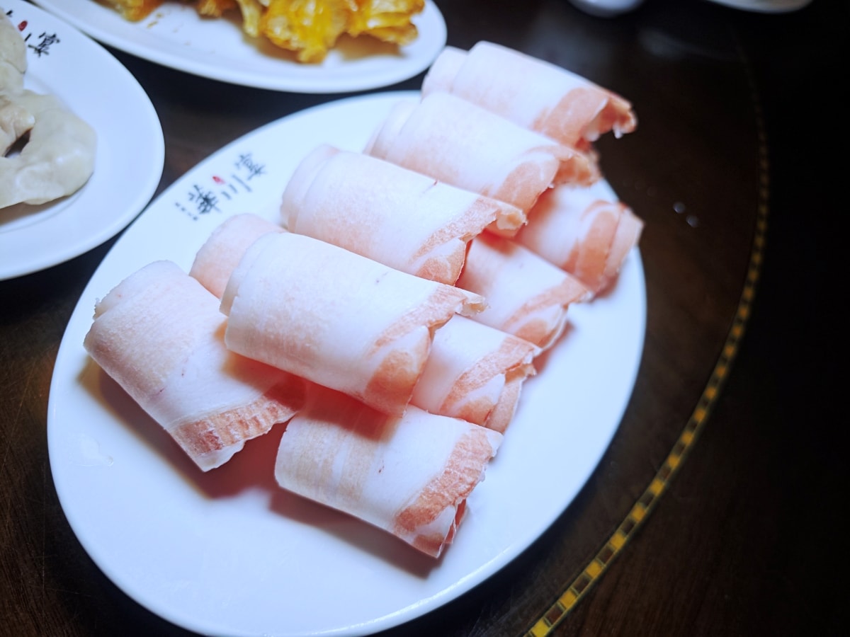 老字號的堅持：華川宴板橋店，一場關於「香氣」與「古韻」的味蕾深度遊