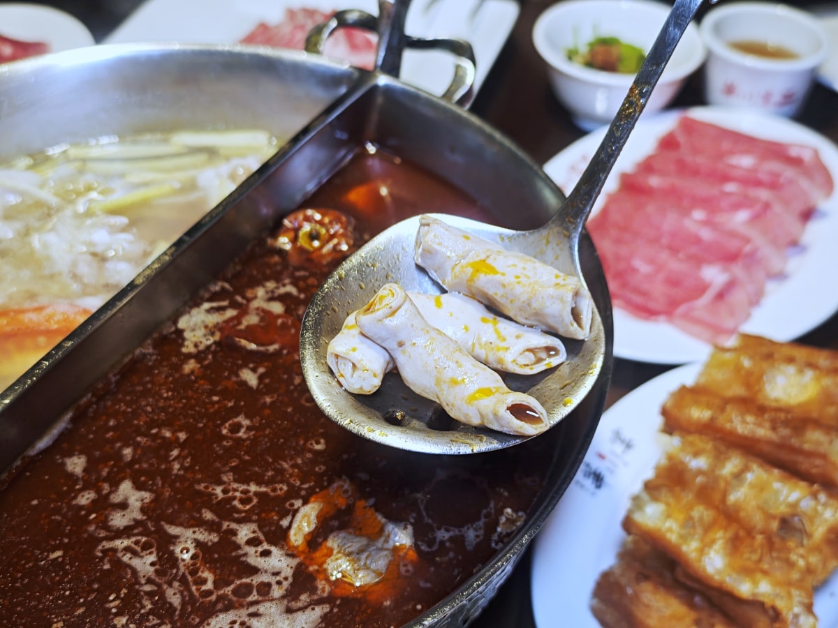 老字號的堅持：華川宴板橋店，一場關於「香氣」與「古韻」的味蕾深度遊