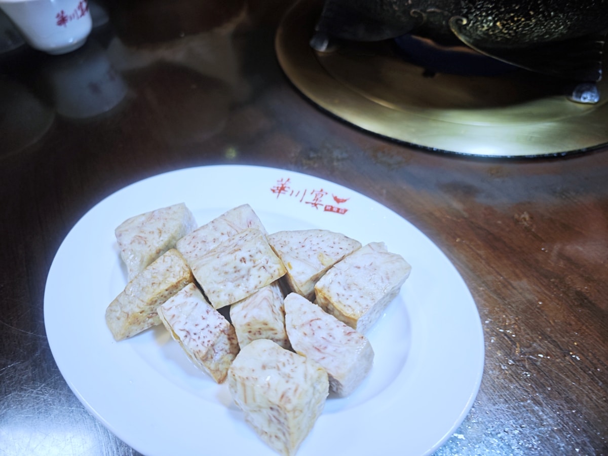 老字號的堅持：華川宴板橋店，一場關於「香氣」與「古韻」的味蕾深度遊