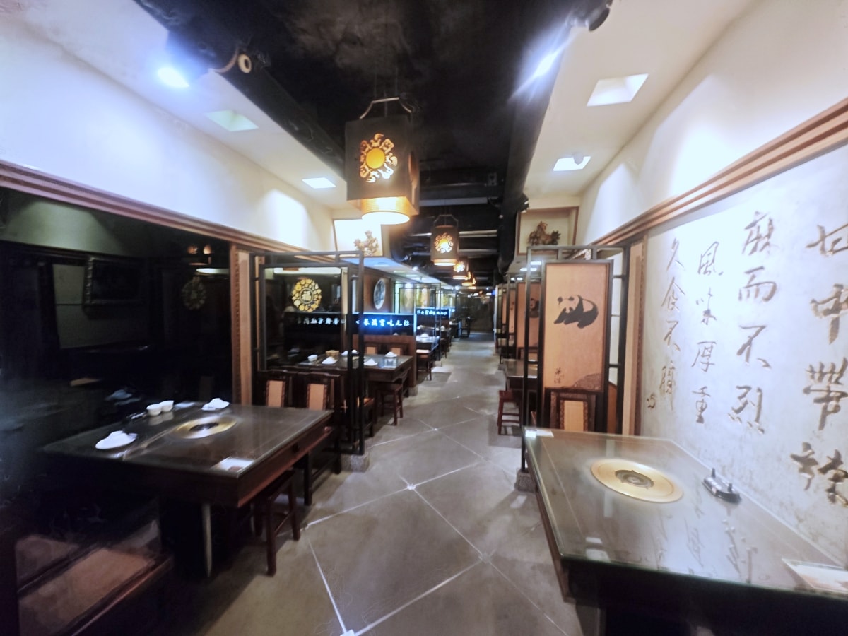 老字號的堅持：華川宴板橋店，一場關於「香氣」與「古韻」的味蕾深度遊